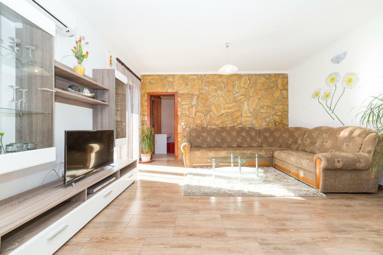 Villa Marica Kaštela Exteriör bild